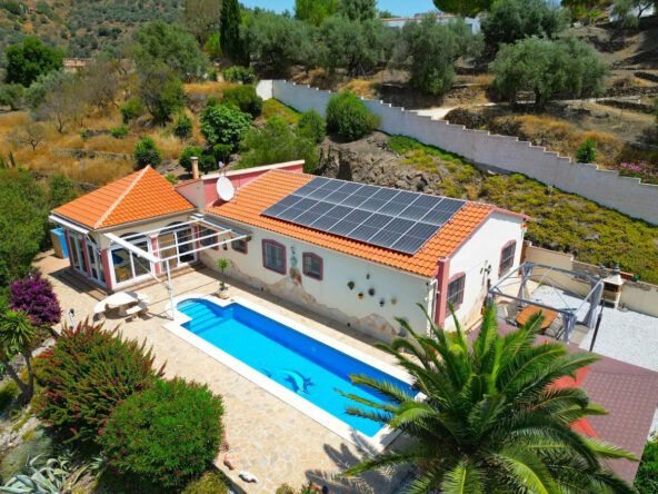 Casa Luna Bentomiz 01